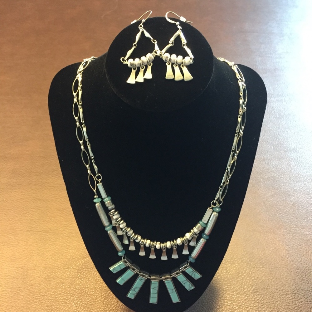 Turquoise Layered Boho Necklace & Earring Set - Picture 2 of 6